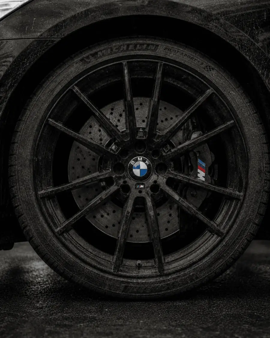 Sample: Wheels and tires before detailing